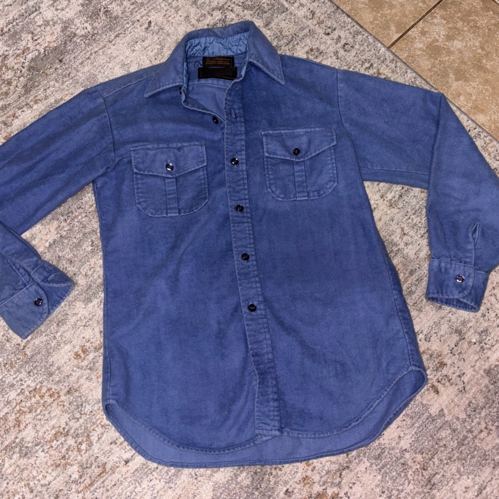 vintage Eddie Bauer cotton blue flannel button-up shirt
